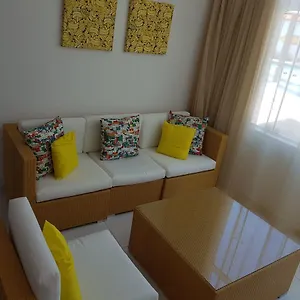 https://mandakaru-residence-ap-8.portodegalinhashotels.com